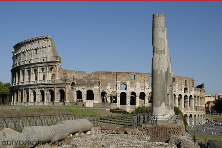 Antonino on Vista Del Coliseo Desde Los Restos Del Templo De Venus Y Roma